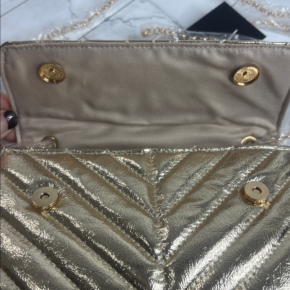 NWT Nicole Miller Womens Gold Chevron Quilted Faux Leather Chain Crossbody Bag - Picture 7 of 11